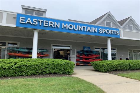 eastern mountain sports stores in ct